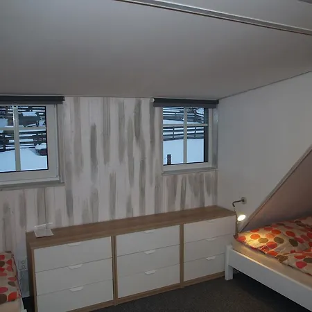 Misecky 3* Górne Miseczki